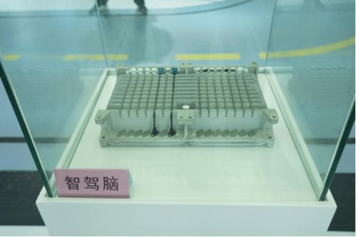 長沙網絡安全與智能制造大會開幕，行深智能攜“無人車家族”震撼亮相，展現智能控制系統集成新高度